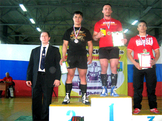 Пауэрлифтеры из Хакасии завоевали полный комплект наград на Кубке Сибири