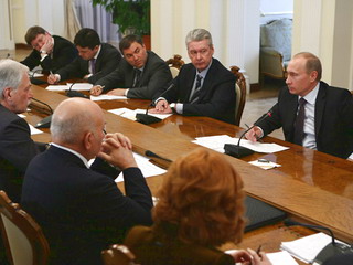 Путин встретится с руководством "Единой России"