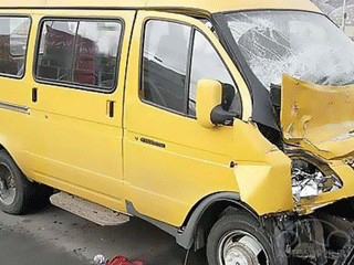 В лобовом столкновение на трассе в Хакасии пострадали пассажиры маршрутной "Газели"
