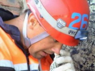 Для спасения людей в Хакасию продолжают прибывать спасатели со всех регионов