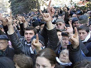  Оппозиция разблокировала железную дорогу в Тбилиси