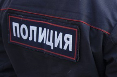 В Усть-Абаканском  полицейский в коридоре участка избил задержанного