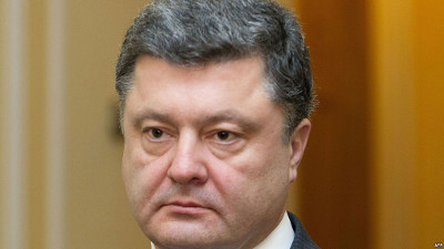 Порошенко отказался продлевать режим прекращения огня на востоке Украины