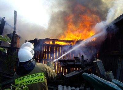 Двое пенсионеров погибли при пожаре в Черногорске