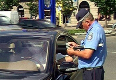 Житель Станции Ербинская предъявил полицейским фальшивые права 