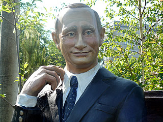 Жители Хакасии получили возможность сфотографироваться с Владимиром Путиным