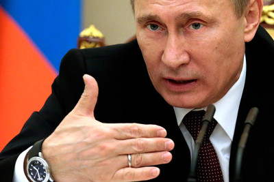Путин в телефонном разговоре с Порошенко подчеркнул важность прекращения огня на Украине