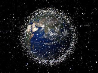 Космического мусора на околоземной орбите стало слишком много