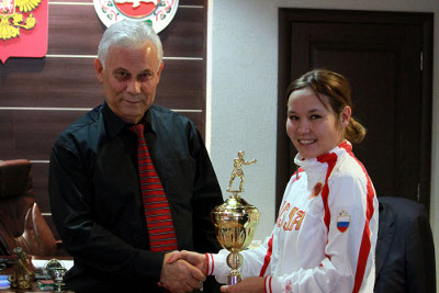 Спортсменка из Хакасии завоевала путевку на чемпионат Европы по боксу