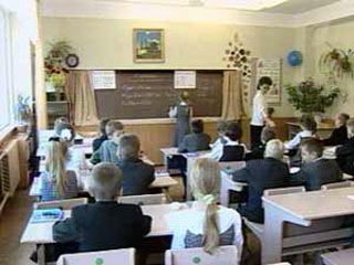 На Алтае учительницу оштрафовали за избиение школьницы