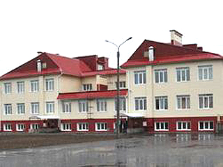 "Хакасэнерго" обеспечило электричеством новую школу в Новониколаевке  