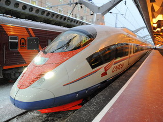 Путин поручил запустить в Сибири скоростные поезда