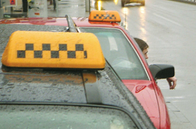 В Черногорске и Усть-Абакане проверили деятельность таксистов