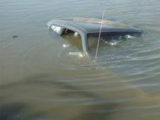 В Красноярском крае машина рухнула в реку - двое погибших