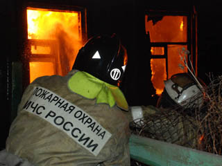В Хакасии загорелся жилой дом