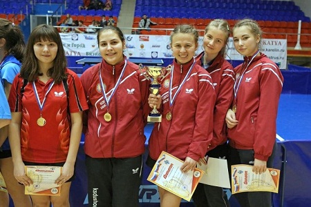 Женская сборная Хакасии победила на Чемпионате Сибири по настольному теннису